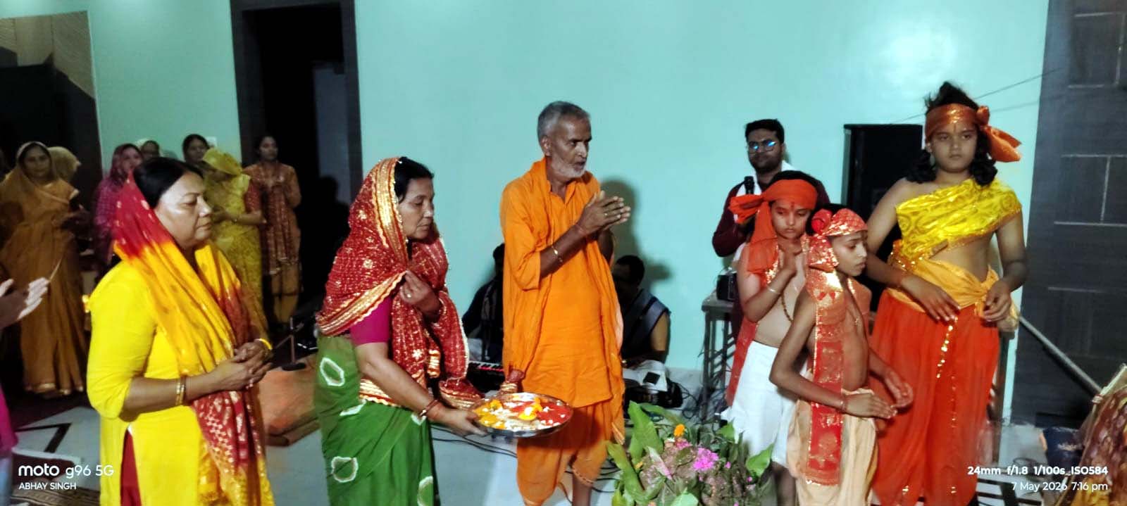 गोवर्धन पूजा का प्रसंग सुन श्रद्धालु भावविभोर।
