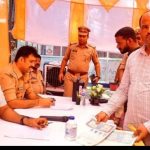 सम्पूर्ण थाना समाधान दिवस में डीएम और एसपी ने सुनी जनसमस्याएं।