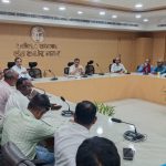 मीडिया प्रतिनिधियों ने पूर्ण की स्वगणना प्रक्रिया।