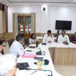 नर्सिंग होम में सरकारी चिकित्सक पाये जाने पर लाइसेंस होगा रद्द- डीएम
